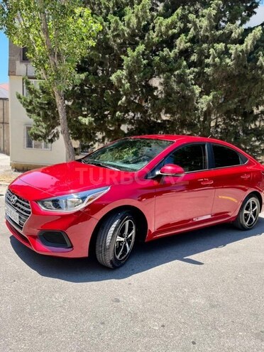 Hyundai Accent-18
