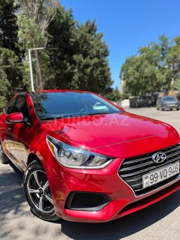 Hyundai Accent-1
