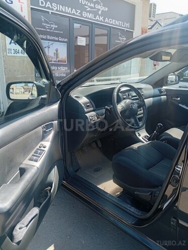 Toyota Corolla-4