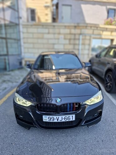 BMW 330-1