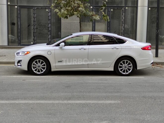 Ford Fusion (North America)-10