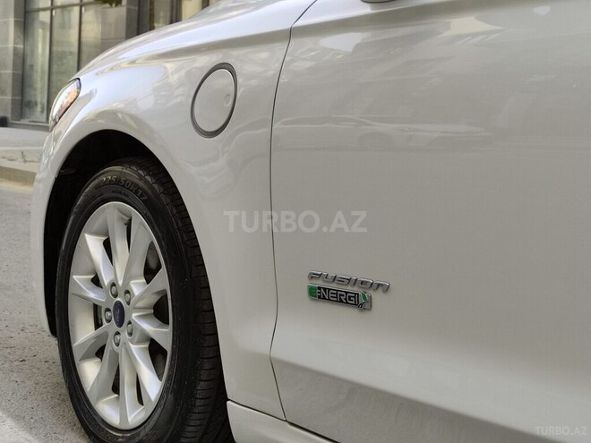 Ford Fusion (North America)-14