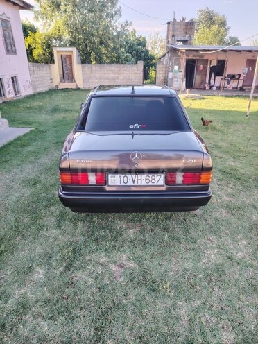 Mercedes 190-3
