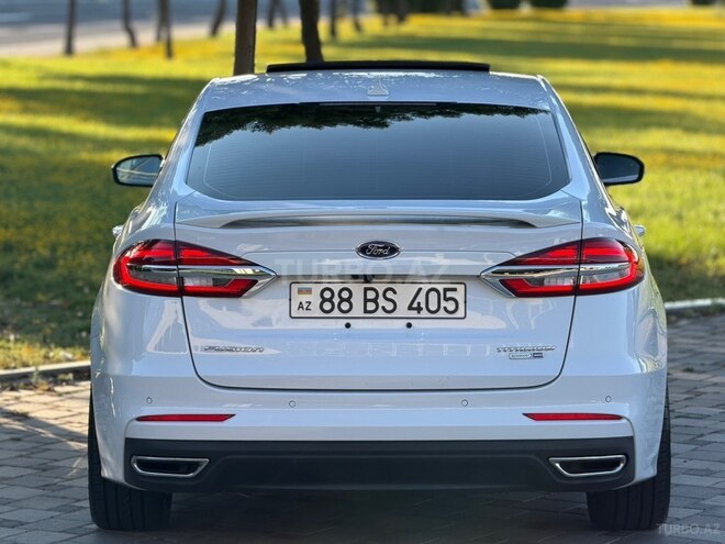 Ford Fusion (North America)-6