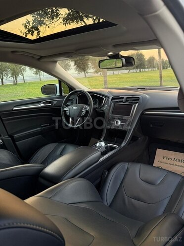 Ford Fusion (North America)-18