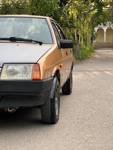 LADA (VAZ) 21099-2