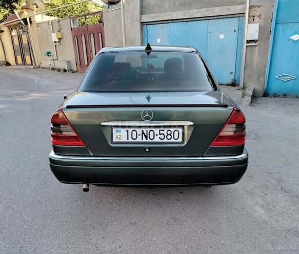 Mercedes C 180-11