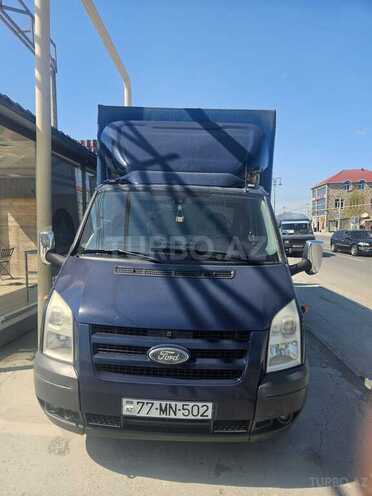 Ford Transit-5