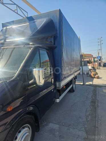 Ford Transit-8