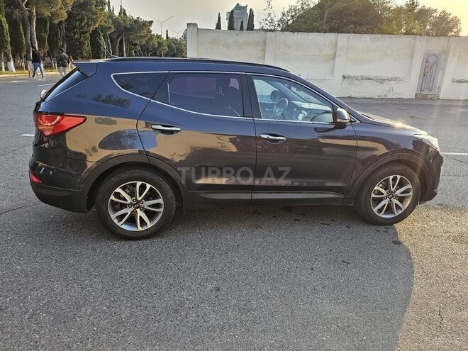 Hyundai Santa Fe-3