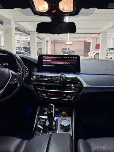 BMW 530-12