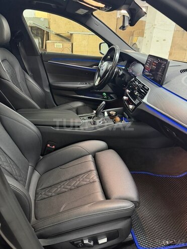BMW 530-8