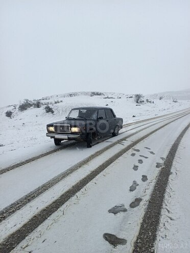 LADA (VAZ) 2107-4