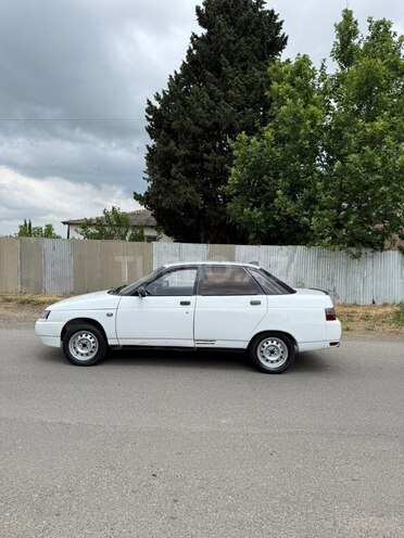 LADA (VAZ) 2110-8