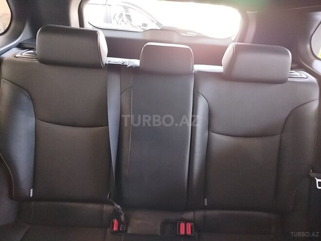 Toyota Corolla Cross-21