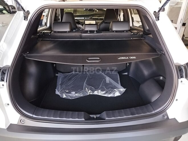 Toyota Corolla Cross-24