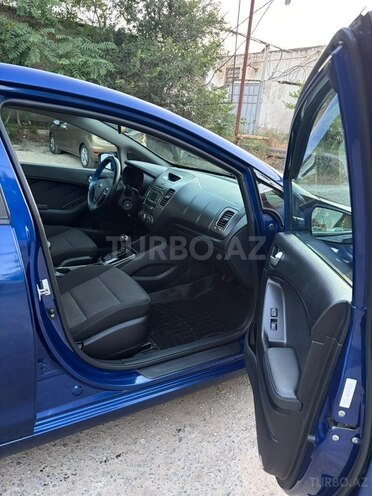 Kia Forte-10