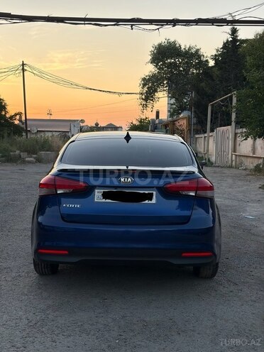 Kia Forte-7