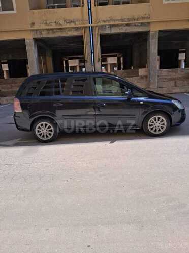 Opel Zafira-5