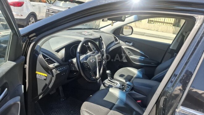 Hyundai Santa Fe-5