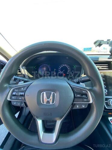 Honda Insight-8