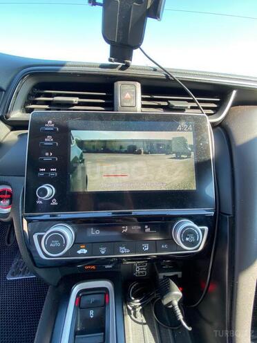 Honda Insight-12