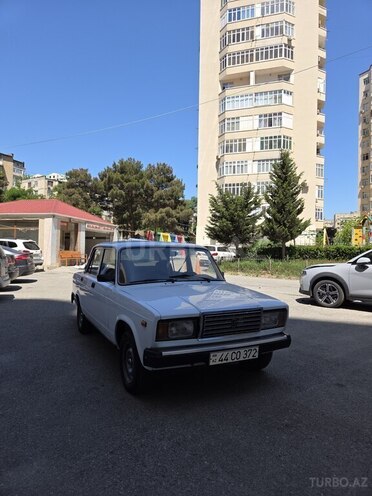 LADA (VAZ) 2107-1