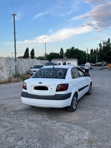 Kia Rio-4