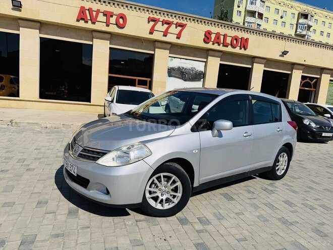 Nissan Tiida-3