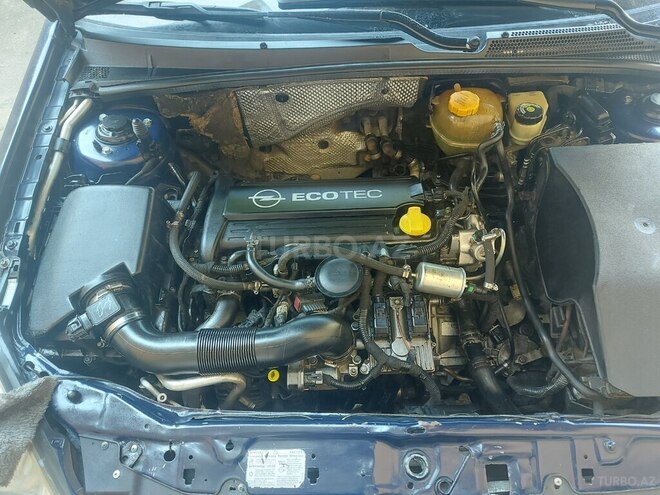 Opel Vectra-11