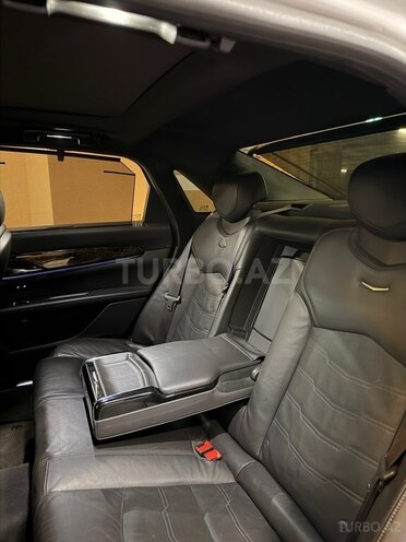 Cadillac CT6-6