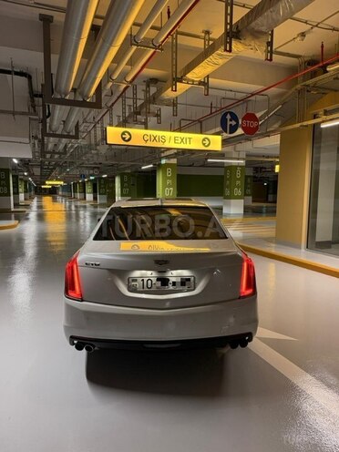Cadillac CT6-2