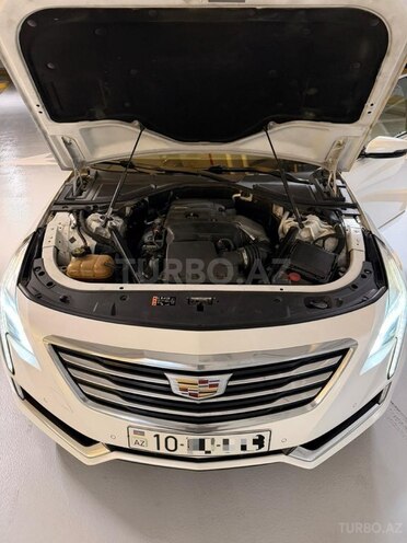 Cadillac CT6-4