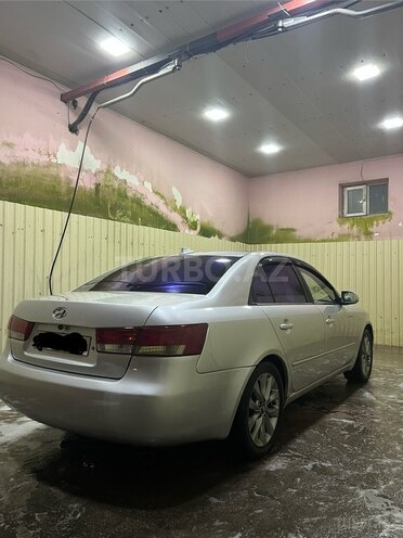 Hyundai Sonata-2