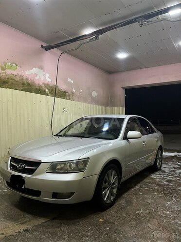 Hyundai Sonata-1