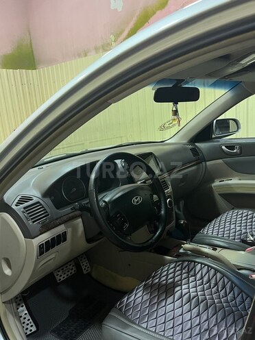 Hyundai Sonata-5