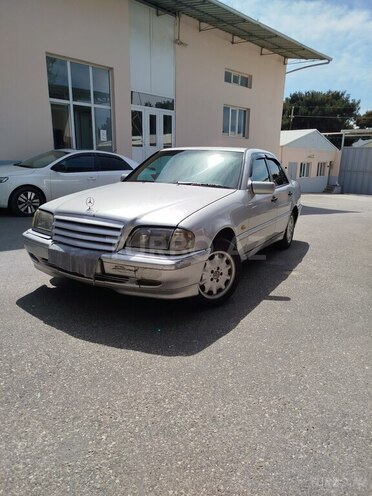 Mercedes C 220-4