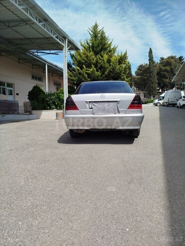 Mercedes C 220-6