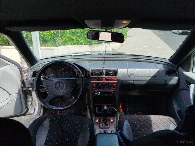 Mercedes C 220-10