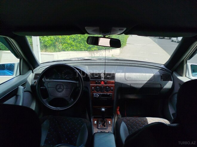 Mercedes C 220-16