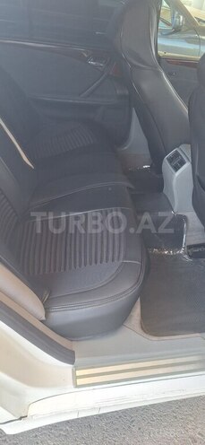 Mercedes E 220-10