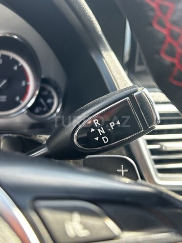 Mercedes E 300-15
