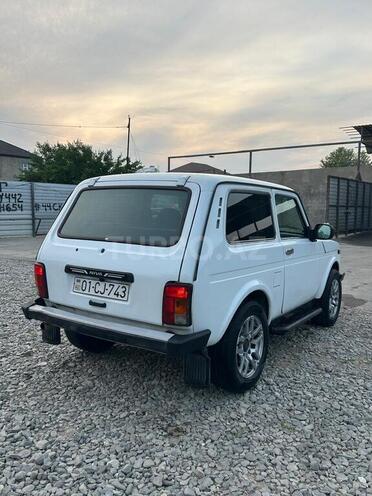 LADA (VAZ) Niva-8