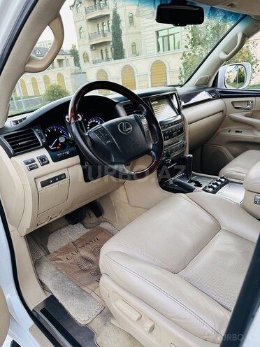 Lexus LX 570-9
