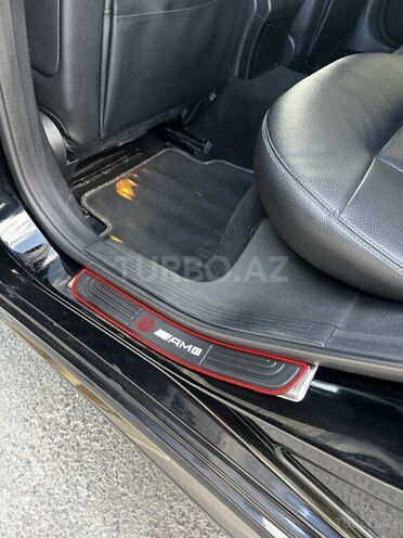 Mercedes E 300-12