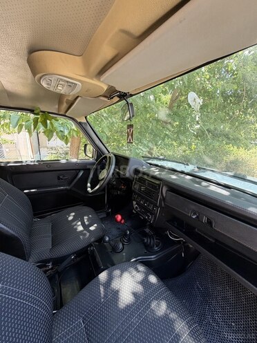 LADA (VAZ) Niva-6