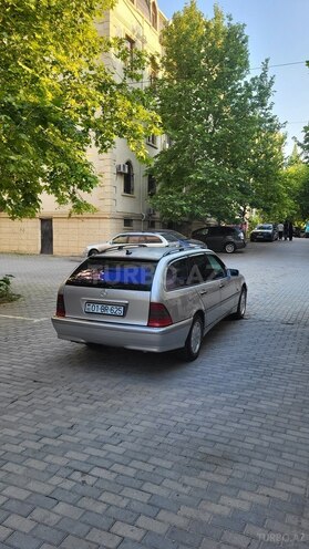 Mercedes C 240-4
