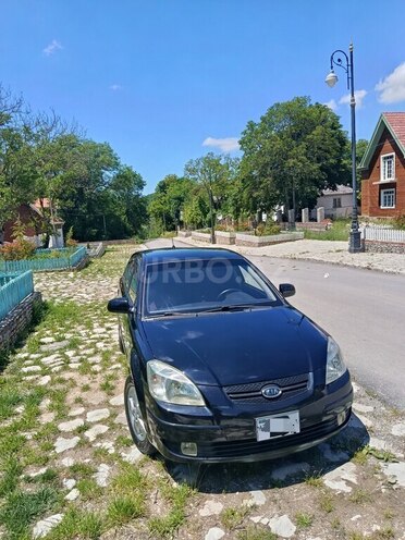 Kia Rio-2