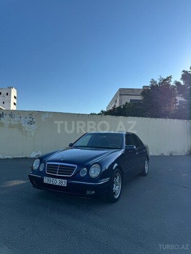 Mercedes E 240-2