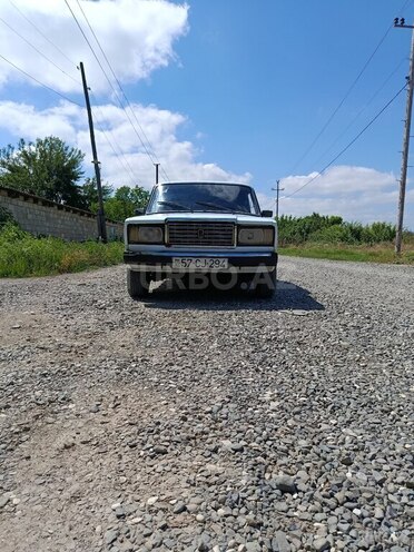 LADA (VAZ) 2107-1
